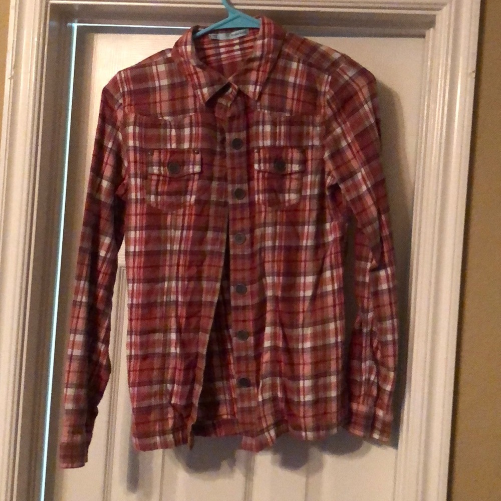 Women’s flannel shirt